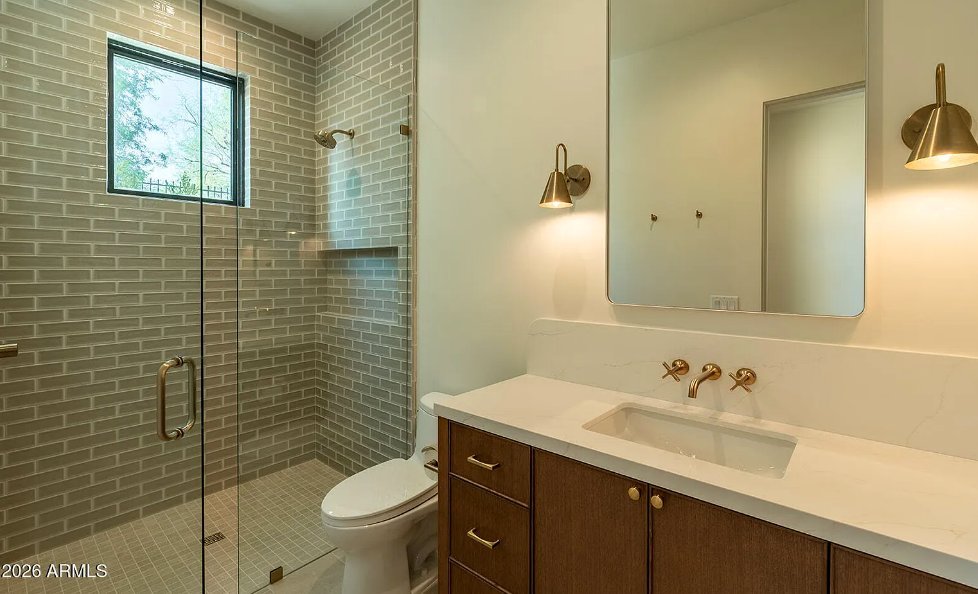 Guest bathroom cabinetry